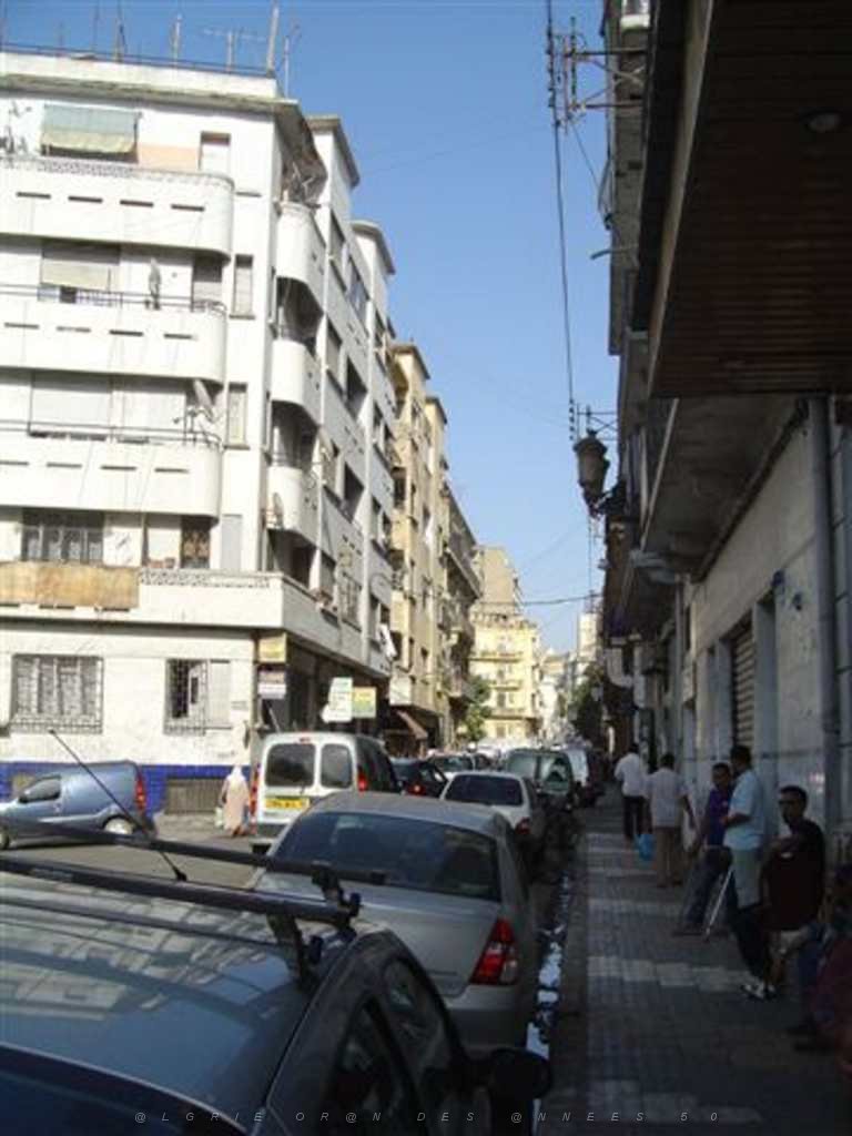 ORAN AOUT 2007 place des victoires rue mirauchaux 1.JPG